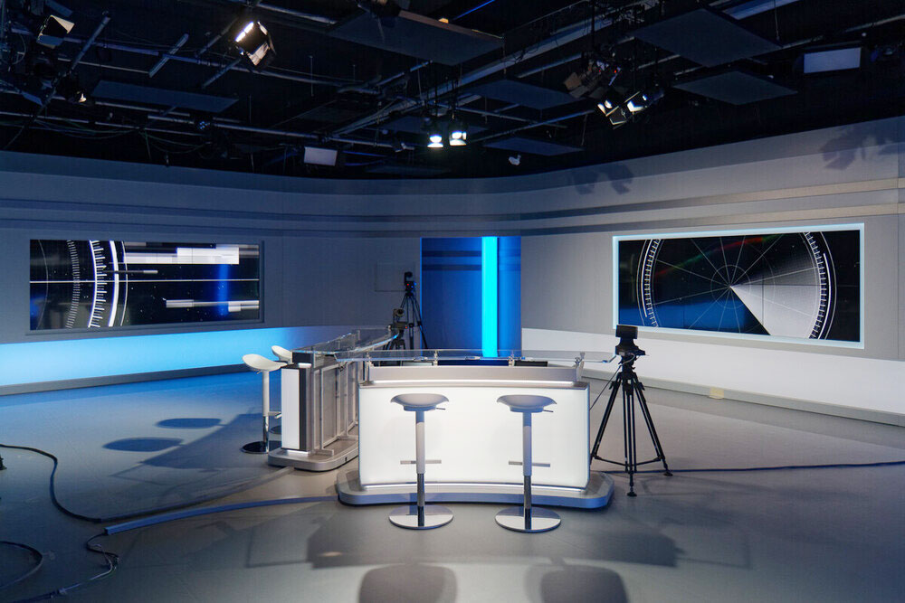 La Télé 通过 Philips 展示了一种独特的工作室方法