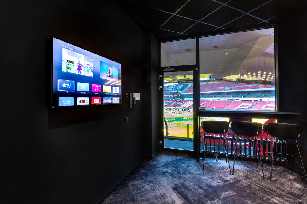 Panduit 的 Jan Heintze Kick Box 与 Philips 一起走高。